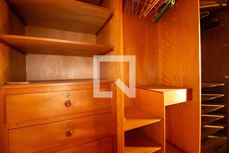 Casa à venda com 198m², 5 quartos e 1 vagaCloset do quarto 2 - 2° andar