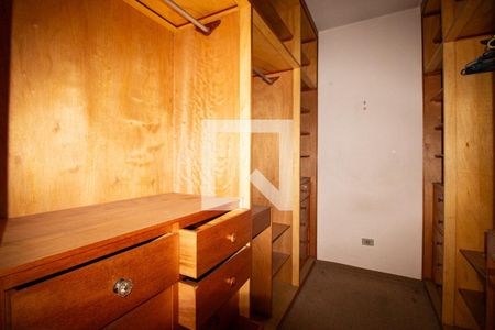 Casa à venda com 198m², 5 quartos e 1 vagaCloset do quarto 2 - 2° andar