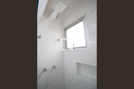 Apartamento para alugar com 65m², 3 quartos e 1 vaga Apartamento para alugar com 65m², 3 quartos e 1 vagaBanheiro da Suíte