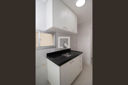 Apartamento para alugar com 65m², 3 quartos e 1 vaga Apartamento para alugar com 65m², 3 quartos e 1 vagaCozinha - Armários