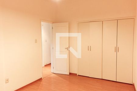 Quarto 1 de apartamento para alugar com 2 quartos, 90m² em Copacabana, Rio de Janeiro