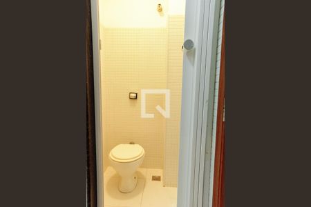 Apartamento para alugar com 90m², 2 quartos e sem vaga Apartamento para alugar com 90m², 2 quartos e sem vagaBanheiro de serviço
