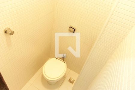 Apartamento para alugar com 90m², 2 quartos e sem vaga Apartamento para alugar com 90m², 2 quartos e sem vagaBanheiro de serviço