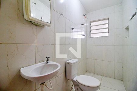 Banheiro de casa para alugar com 1 quarto, 55m² em Parque João Ramalho, Santo André