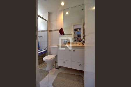 Apartamento à venda com 122m², 3 quartos e 2 vagas Apartamento à venda com 122m², 3 quartos e 2 vagasBanheiro da Suíte 3