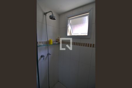 Apartamento à venda com 122m², 3 quartos e 2 vagas Apartamento à venda com 122m², 3 quartos e 2 vagasBanheiro da Suíte 1