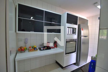 Apartamento à venda com 122m², 3 quartos e 2 vagas Apartamento à venda com 122m², 3 quartos e 2 vagasCozinha