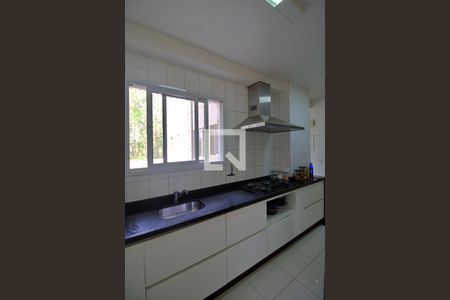 Apartamento à venda com 122m², 3 quartos e 2 vagas Apartamento à venda com 122m², 3 quartos e 2 vagasCozinha