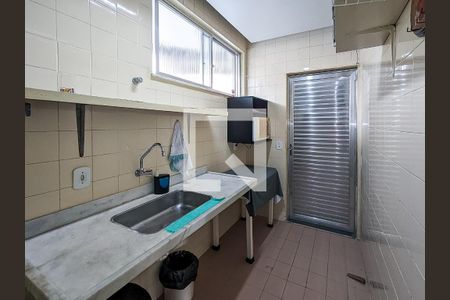 Apartamento para alugar com 77m², 2 quartos e 1 vaga Apartamento para alugar com 77m², 2 quartos e 1 vagaÁrea comum - Salão de festas