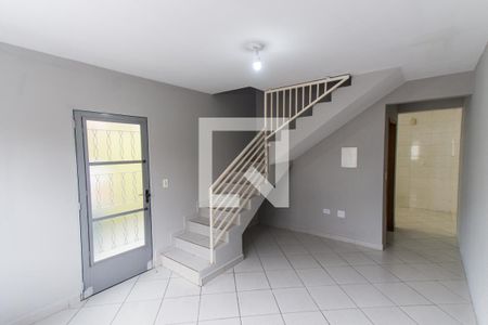 Sala   de casa para alugar com 2 quartos, 80m² em Parque Edu Chaves, São Paulo