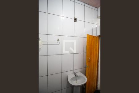 Banheiro de casa para alugar com 1 quarto, 30m² em Cidade Antônio Estêvão de Carvalho, São Paulo