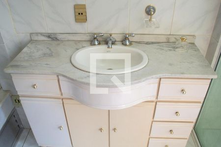 Apartamento à venda com 140m², 3 quartos e sem vagaBanheiro 