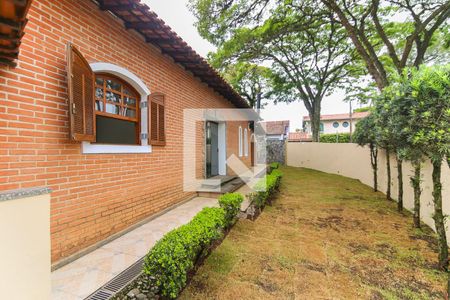Casa à venda com 220m², 3 quartos e 2 vagas Casa à venda com 220m², 3 quartos e 2 vagasJardim