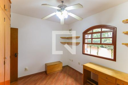 Casa à venda com 220m², 3 quartos e 2 vagas Casa à venda com 220m², 3 quartos e 2 vagasQuarto 2