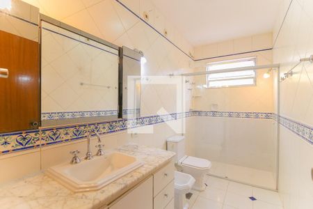 Casa à venda com 220m², 3 quartos e 2 vagas Casa à venda com 220m², 3 quartos e 2 vagasBanheiro da Suíte