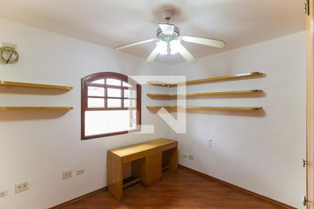 Casa à venda com 220m², 3 quartos e 2 vagas Casa à venda com 220m², 3 quartos e 2 vagasQuarto 2