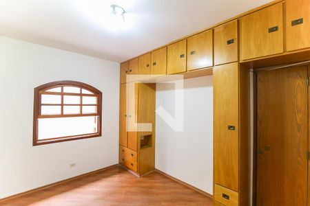 Casa à venda com 220m², 3 quartos e 2 vagas Casa à venda com 220m², 3 quartos e 2 vagasQuarto 3