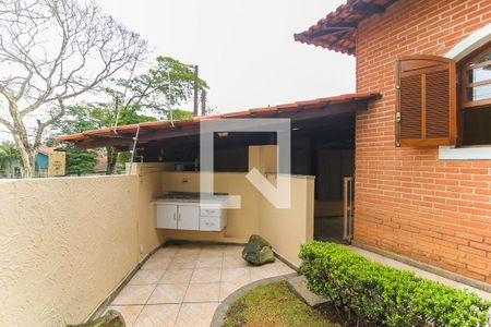 Casa à venda com 220m², 3 quartos e 2 vagas Casa à venda com 220m², 3 quartos e 2 vagasJardim
