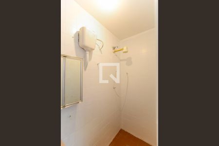 Casa à venda com 220m², 3 quartos e 2 vagas Casa à venda com 220m², 3 quartos e 2 vagasBanheiro de serviço