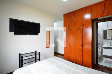 Suíte de casa para alugar com 2 quartos, 45m² em Nova Gameleira, Belo Horizonte