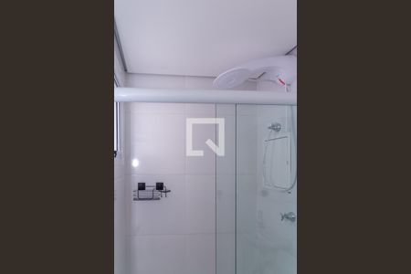 Banheiro de apartamento para alugar com 1 quarto, 28m² em Vila Bela, São Paulo