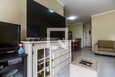 Sala de TV de apartamento à venda com 3 quartos, 77m² em Tamboré, Barueri