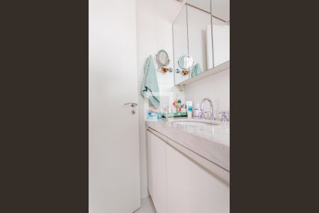 Apartamento para alugar com 72m², 2 quartos e 2 vagasBanheiro da Suíte