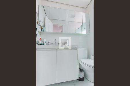 Apartamento para alugar com 72m², 2 quartos e 2 vagasBanheiro da Suíte