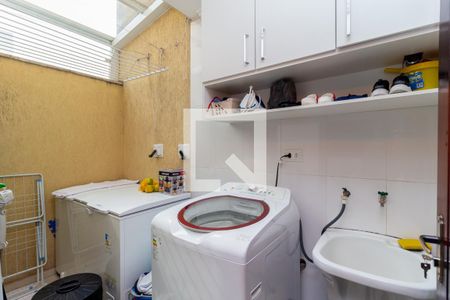 Casa de condomínio à venda com 150m², 2 quartos e 2 vagasÁrea de Serviço