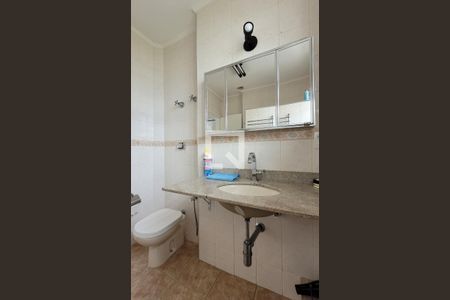Apartamento para alugar com 100m², 2 quartos e sem vagaBanheiro