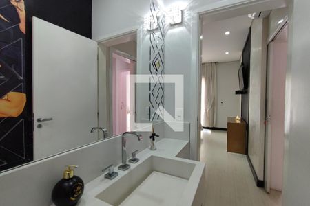 Casa de condomínio à venda com 250m², 3 quartos e 4 vagasBanheiro Suíte