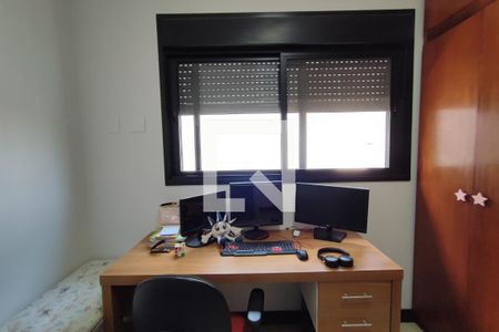 Casa de condomínio à venda com 250m², 3 quartos e 4 vagasQuarto 2