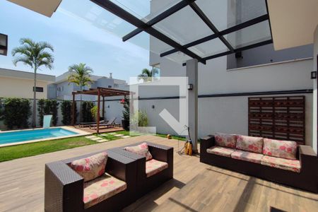 Casa de condomínio à venda com 250m², 3 quartos e 4 vagasPiscina - Quintal