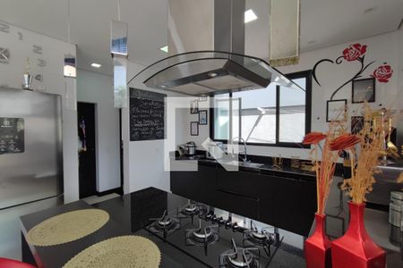 Casa de condomínio à venda com 250m², 3 quartos e 4 vagasCozinha