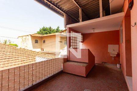 Casa à venda com 70m², 4 quartos e 4 vagasÁrea de Serviço