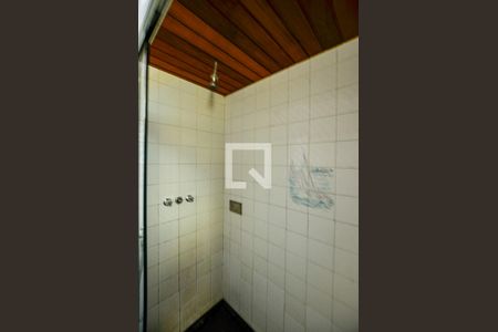 Casa à venda com 240m², 4 quartos e 2 vagasBanheiro da Suíte