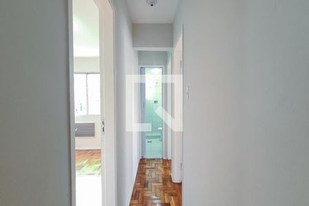 Corredor de apartamento para alugar com 3 quartos, 68m² em Engenho Novo, Rio de Janeiro