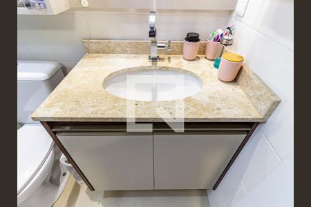 Apartamento à venda com 74m², 3 quartos e 1 vagaBanheiro da Suíte