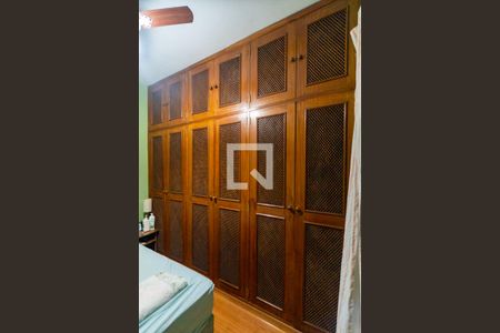 Casa à venda com 125m², 3 quartos e 2 vagasQuarto 1 - Armários