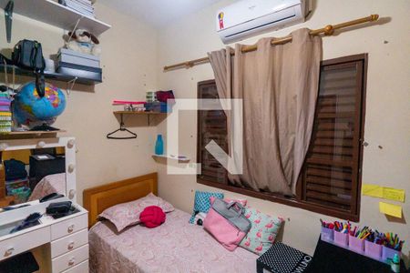 Casa à venda com 125m², 3 quartos e 2 vagasQuarto 2