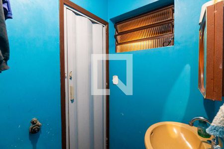 Casa à venda com 125m², 3 quartos e 2 vagasBanheiro