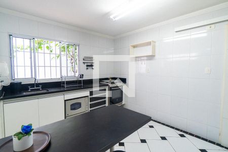 Casa para alugar com 187m², 3 quartos e 2 vagasCozinha