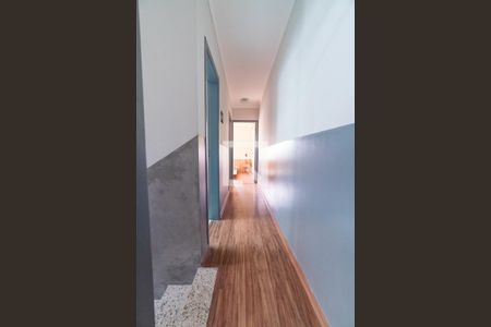 Casa para alugar com 187m², 3 quartos e 2 vagasCorredor