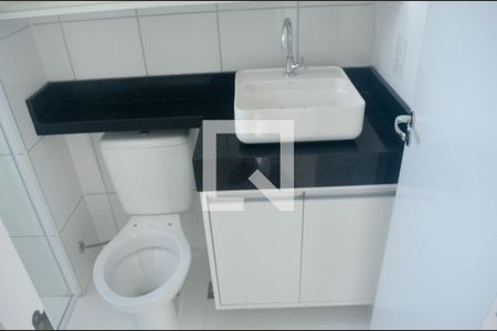 Apartamento à venda com 54m², 2 quartos e 1 vaga Apartamento à venda com 54m², 2 quartos e 1 vagaBanheiro