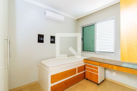 Apartamento para alugar com 123m², 4 quartos e 3 vagasQuarto