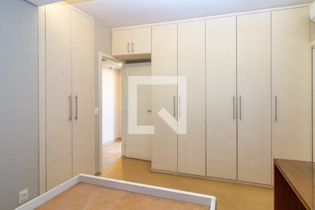 Apartamento para alugar com 123m², 4 quartos e 3 vagasQuarto