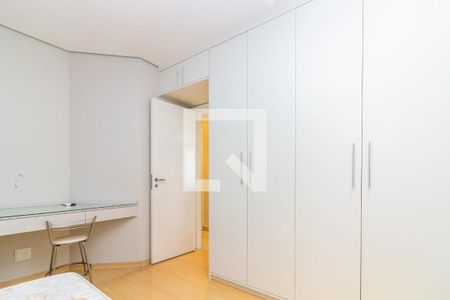Apartamento para alugar com 123m², 4 quartos e 3 vagasQuarto