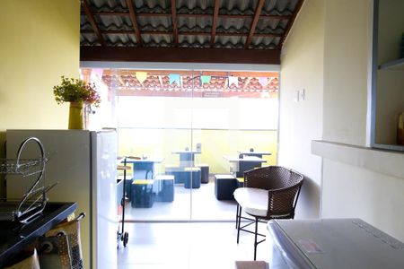 Casa à venda com 165m², 3 quartos e 2 vagas Casa à venda com 165m², 3 quartos e 2 vagasCobertura