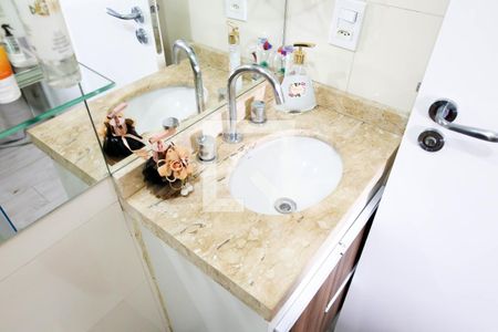 Casa à venda com 165m², 3 quartos e 2 vagas Casa à venda com 165m², 3 quartos e 2 vagasBanheiro da Suite