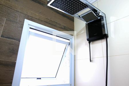 Casa à venda com 165m², 3 quartos e 2 vagas Casa à venda com 165m², 3 quartos e 2 vagasBanheiro Social